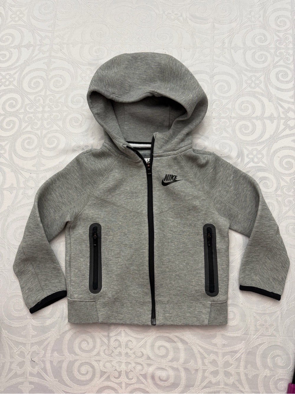 Nike Tech Fleece Kids Preschooler Sz 3T Grey Black Hooded Zip Sweatshirt Jacket